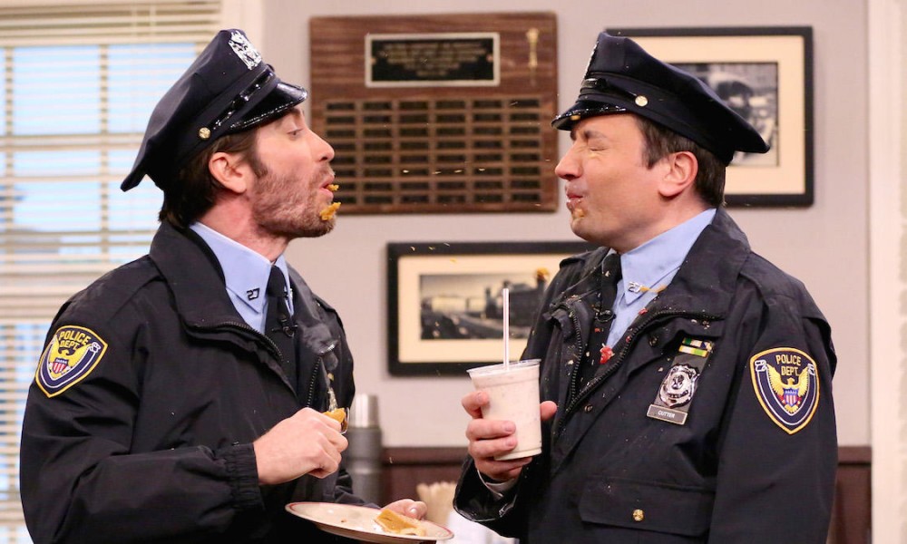  The Tonight Show: Jimmy Fallon e Jake Gyllenhaal, revisitar uma série policial dos anos 80!