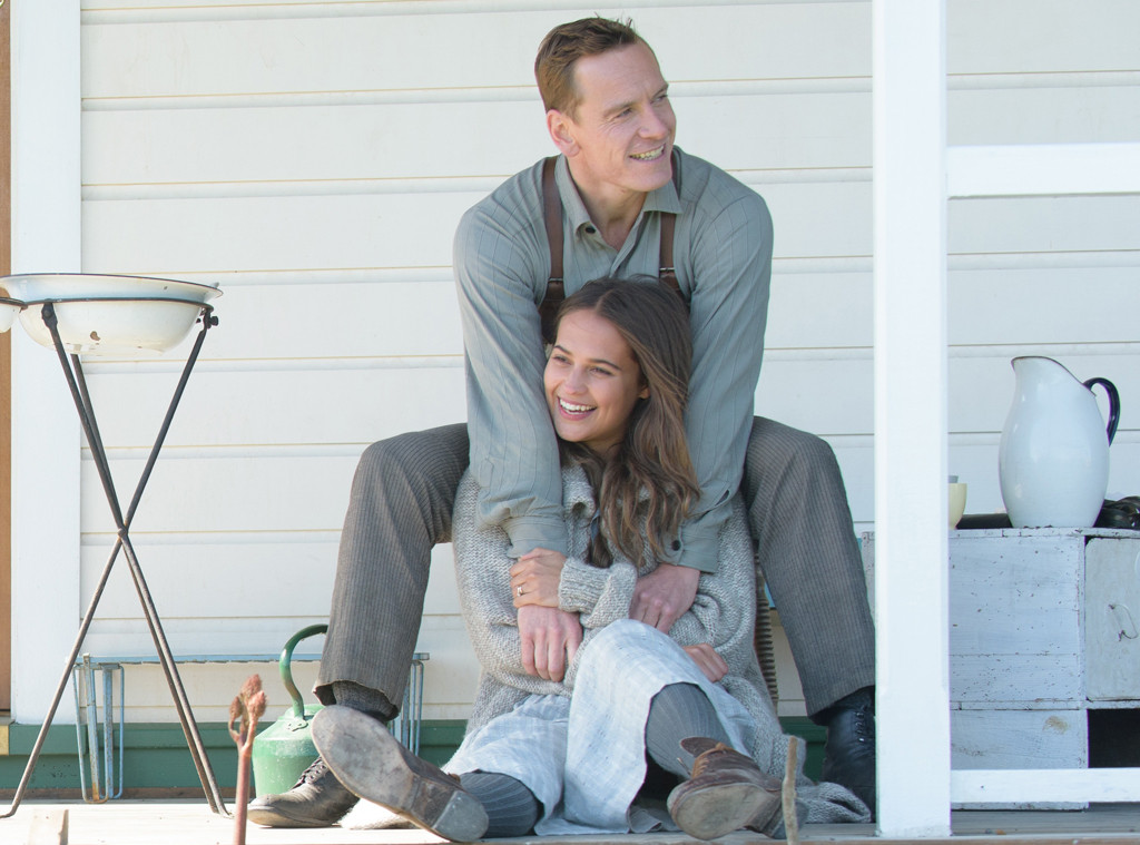 The Light Between Oceans: Michael Fassbender e Alicia Vikander em trailer emocionante