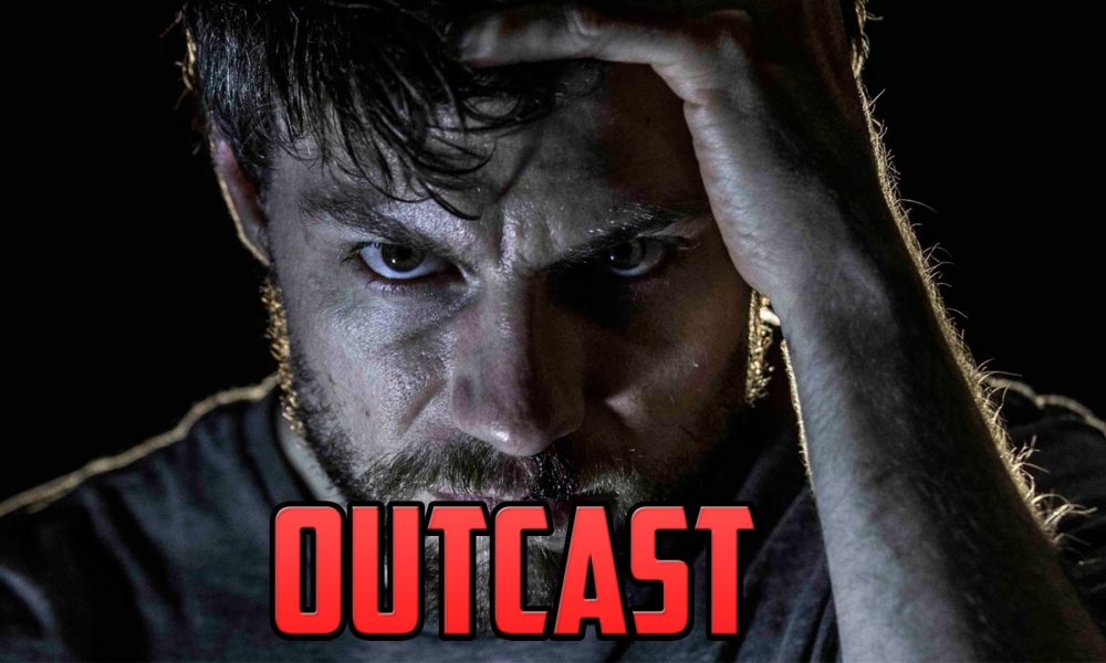  Outcast: Das HQs para TV – Primeira Temporada.