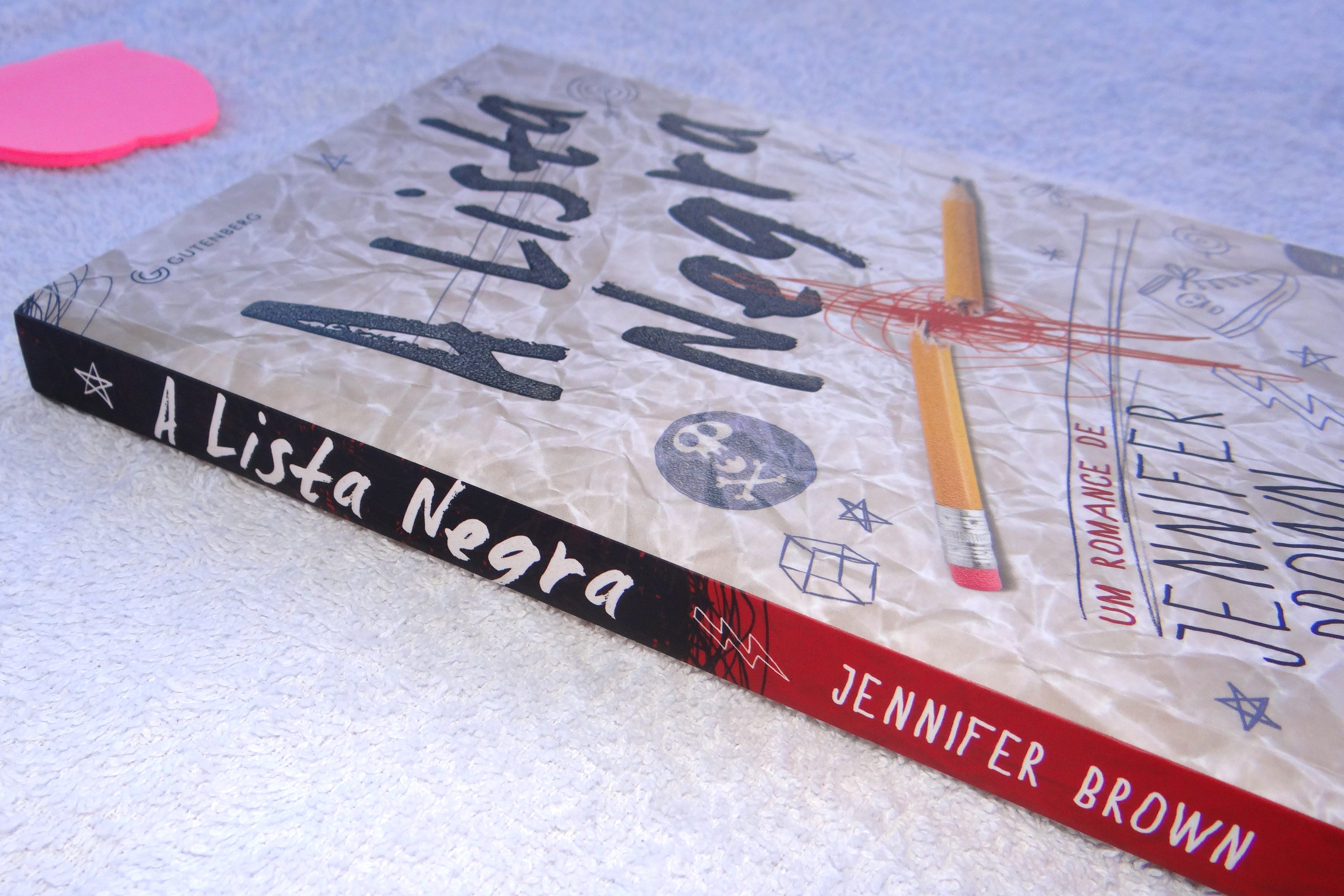 Livro a lista negra de jennifer brown noset