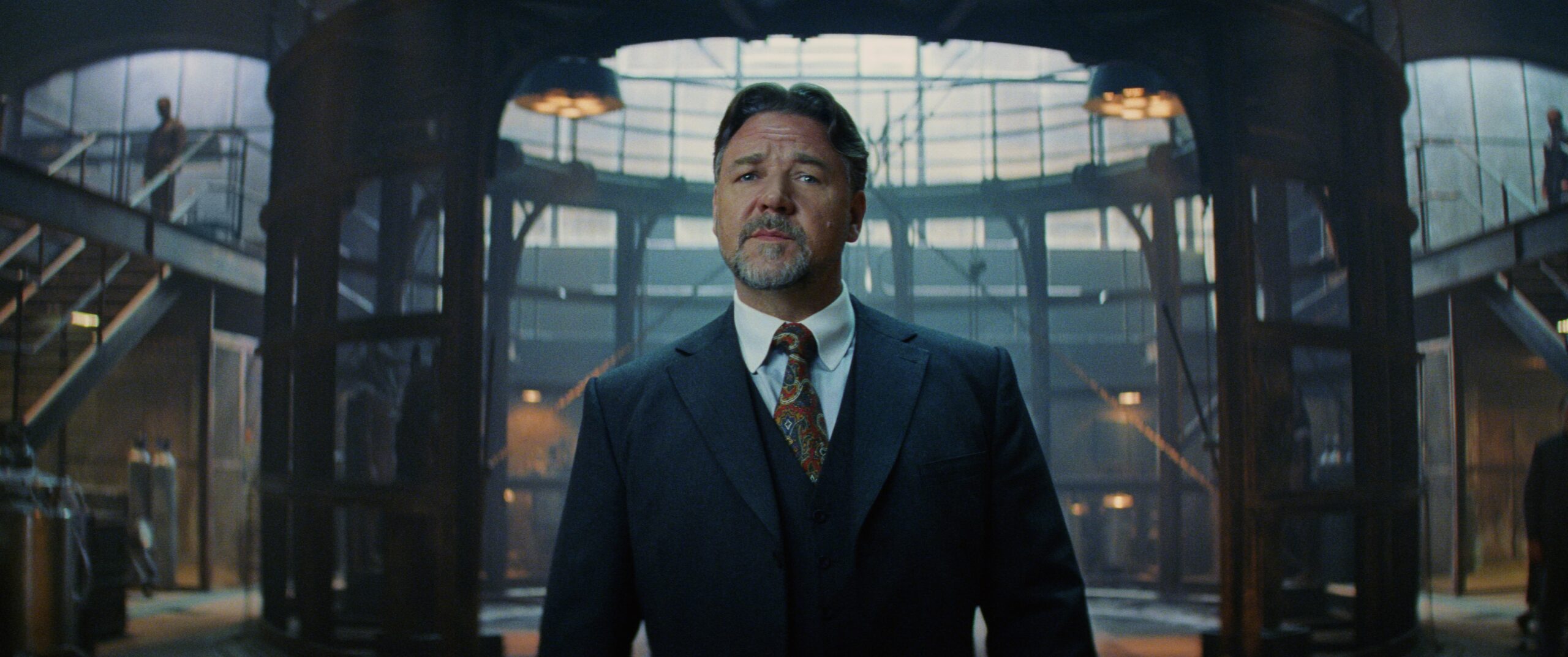 Em vídeo promocional, Russell Crowe fala sobre Dr. Henry Jekyll, personagem central de ‘A Múmia’