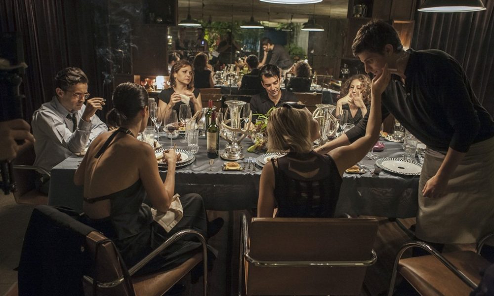  “O Banquete”, segundo longa solo de Daniela Thomas, chega aos cinemas em 13 de setembro pela Imovision