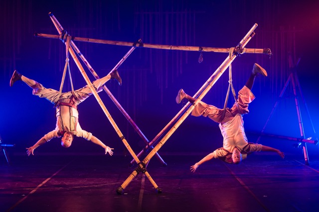  Espetáculo “Simbad, O Navegante” retorna aos palcos este sábado, dia 11 de maio