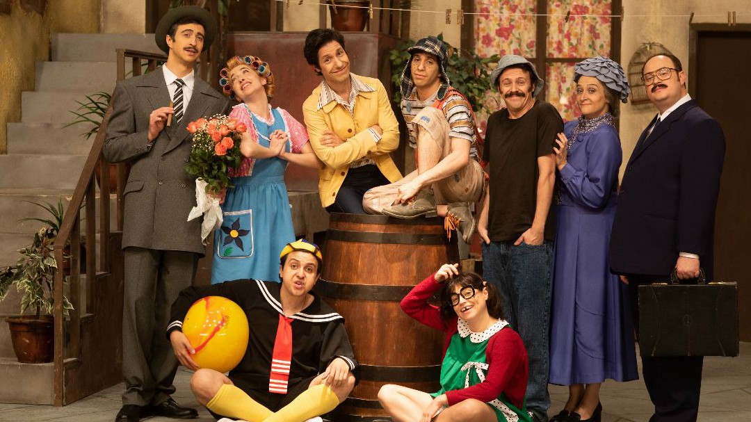 Chaves – O Musical: O espetáculo presta uma linda homenagem a Roberto Gómez Bolaños e a sua mais famosa criação, o nosso querido Chaves!