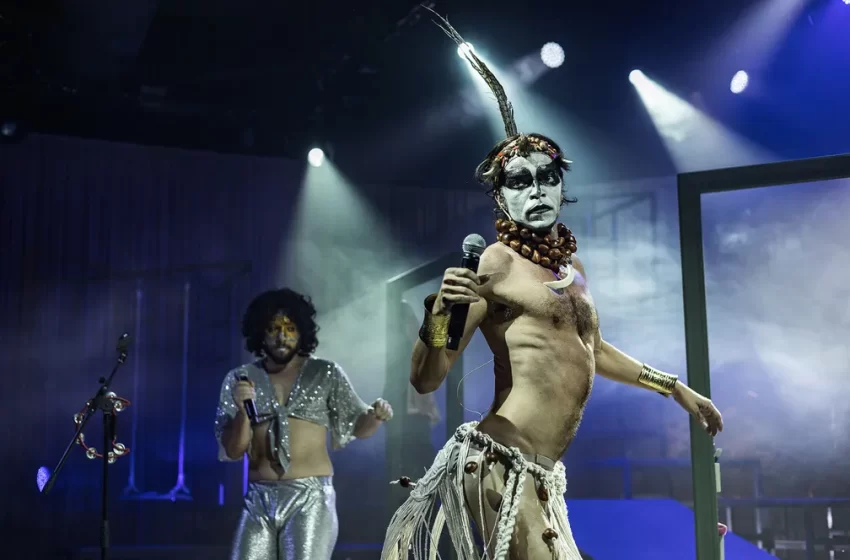  Musical Ney Matogrosso – Homem com H tem nova temporada no Teatro Procópio Ferreira