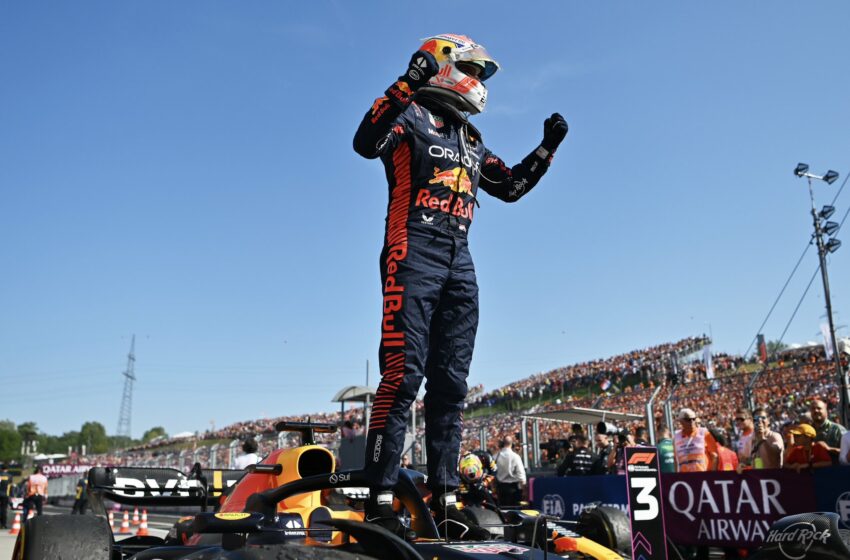  Hamilton é superado por Verstappen na largada, e o holandês bate record com a Red Bull
