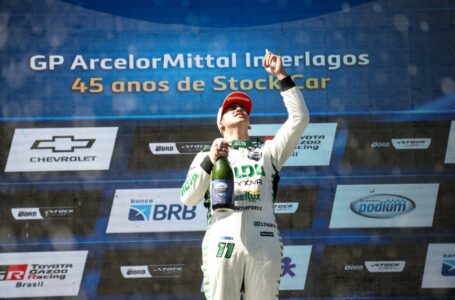 Gaetano de Mauro vence em Interlagos, na corrida que marcou os 45 anos da Stock Car