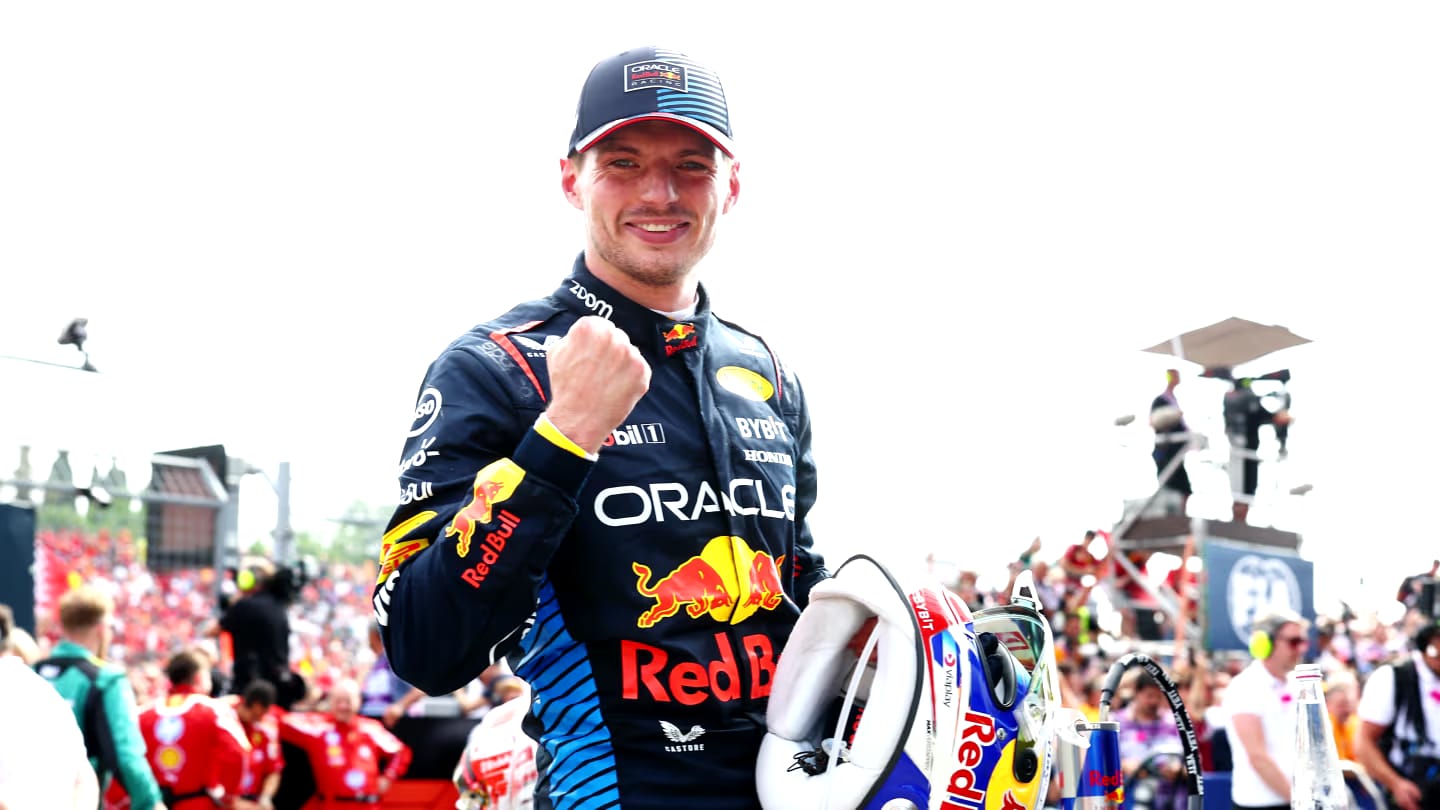 Vitória de Max Verstappen com final emocionante em Ímola