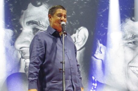 Zeca Pagodinho apresenta show em comemoração aos 40 anos de carreira no Araújo Vianna