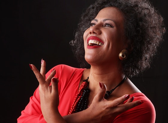 Indiana Nomma apresenta tributo a Mercedes Sosa em Porto Alegre