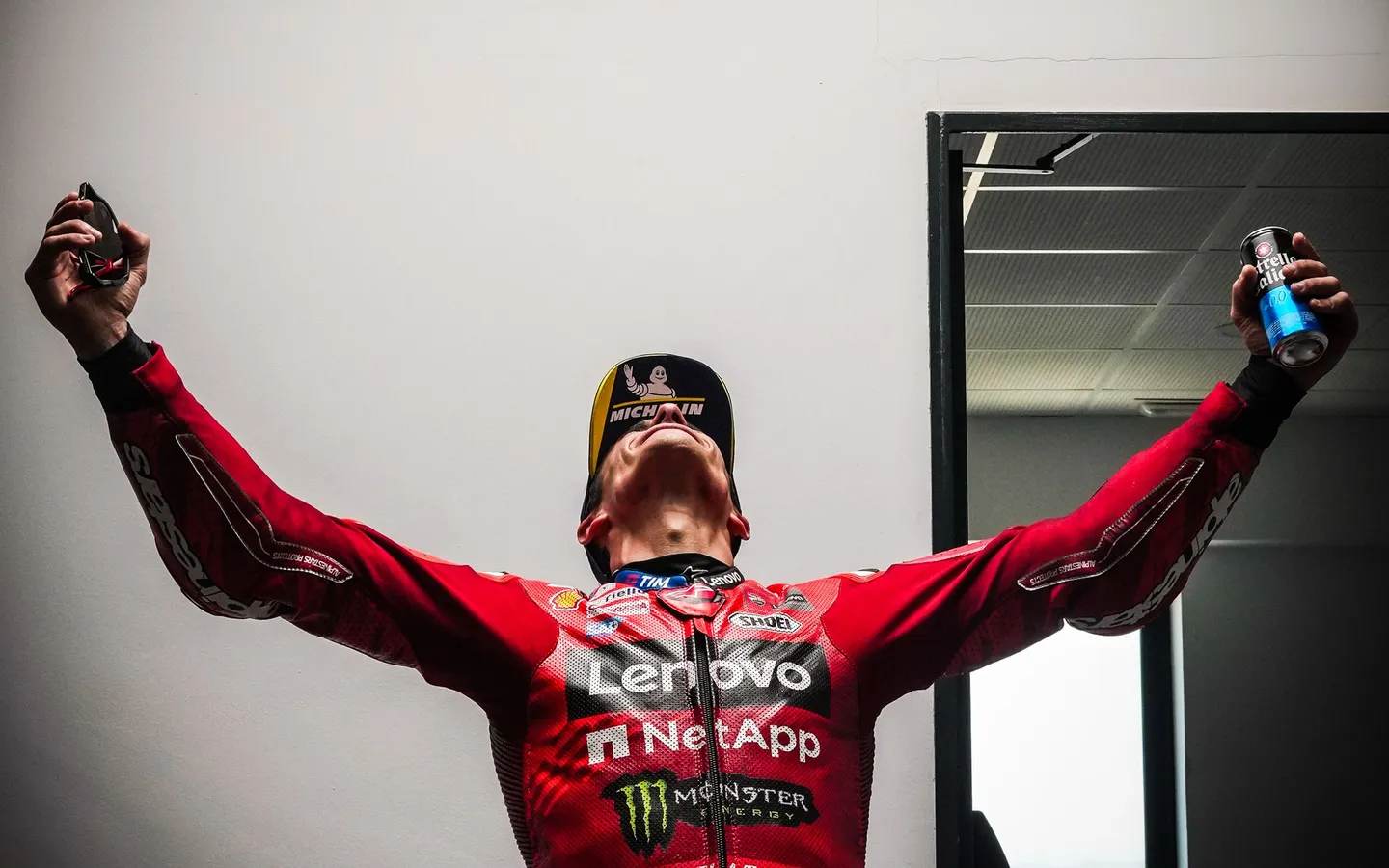 Marc Márquez domina em Aragón e amplia liderança no campeonato