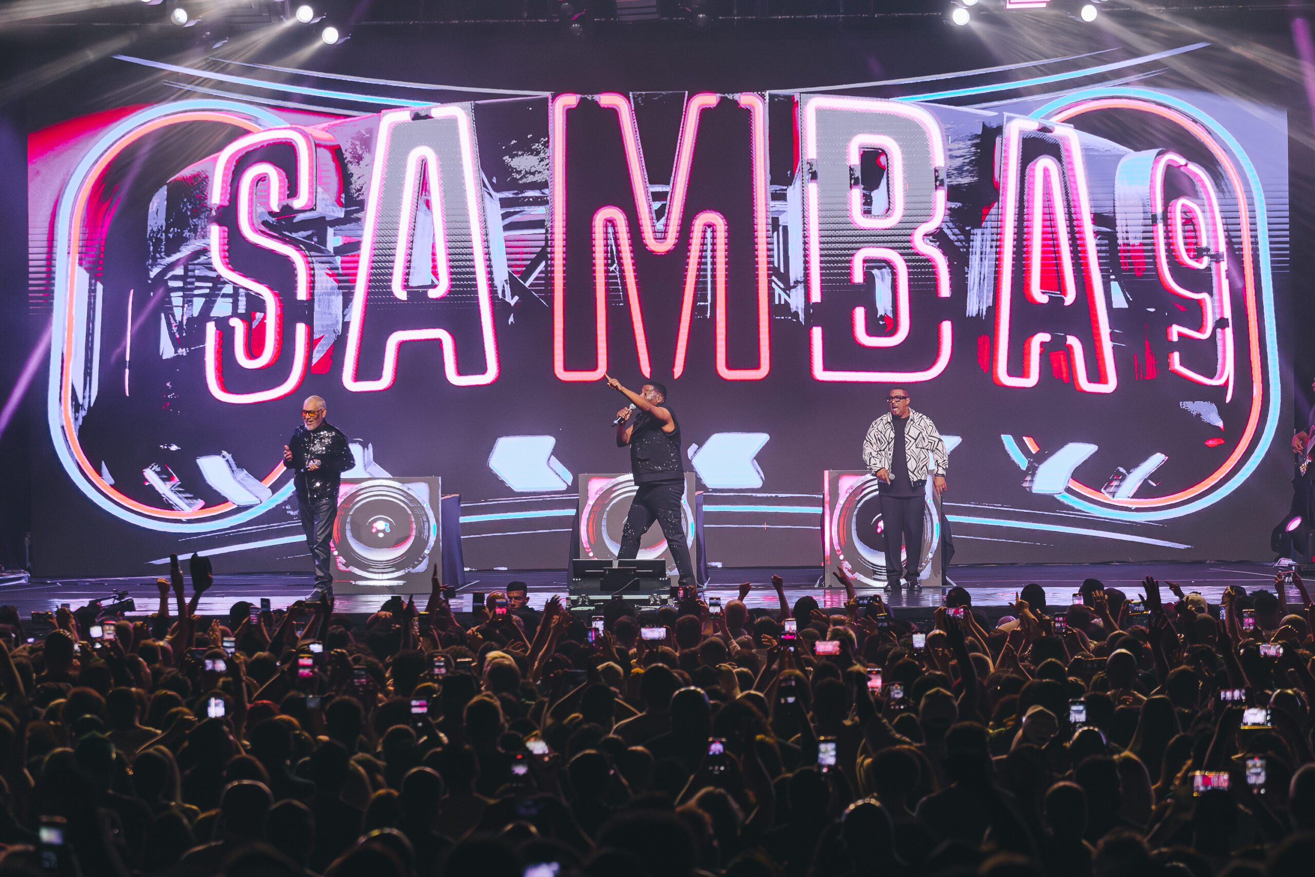 Clássicos do Pagode dos Anos 90 Voltam aos Palcos em Grande Estilo com o Show “Samba 90 Graus” em São Paulo