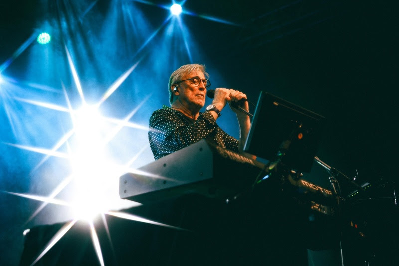 Ivan Lins celebra 80 anos com show especial em São Paulo e turnê nacional