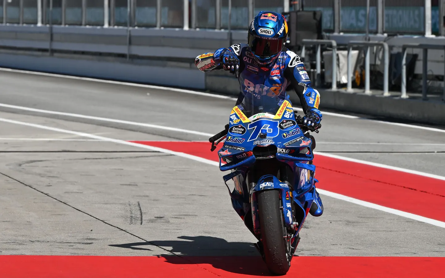 Marquez domina na Malásia e Bagnaia sente o peso da pressão em fim de semana histórico