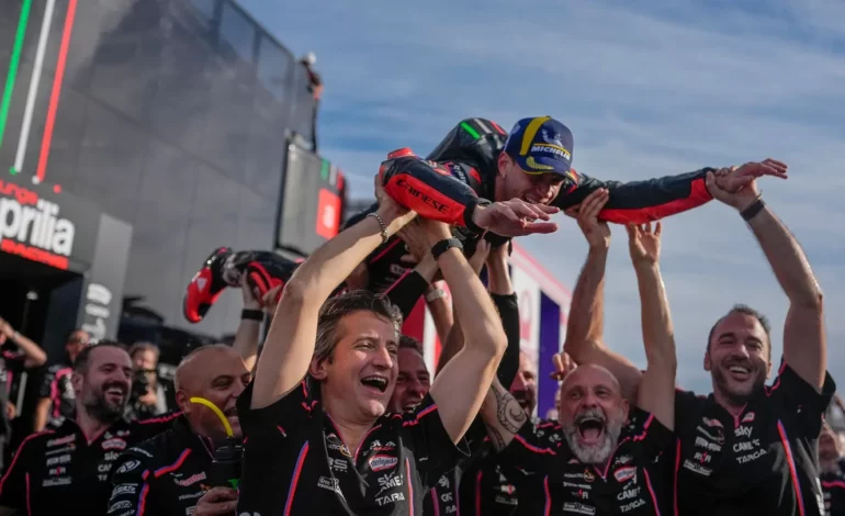 Bezzecchi domina e vence o GP de Portugal