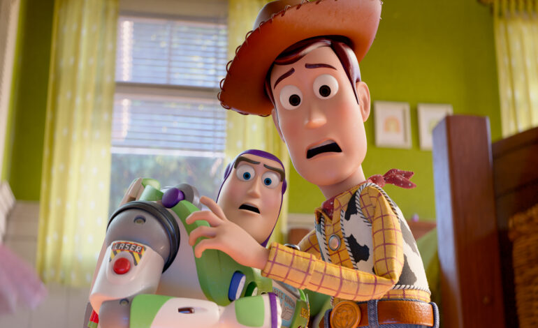 Toy Story 5: Disney e Pixar apresentam trailer inédito com novo personagem tecnológico e elenco clássico