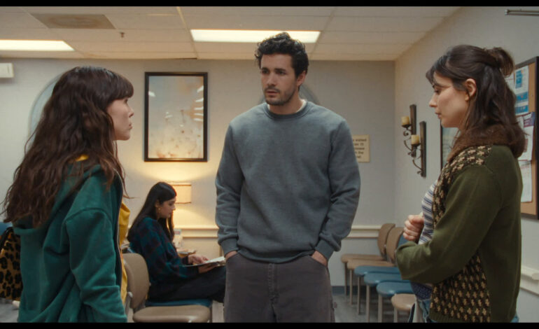 Crítica – Entre Nós – Uma Dose Extra de Amor