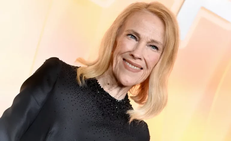 Morre Catherine O’Hara, atriz vencedora do Emmy e ícone da comédia, aos 71 anos