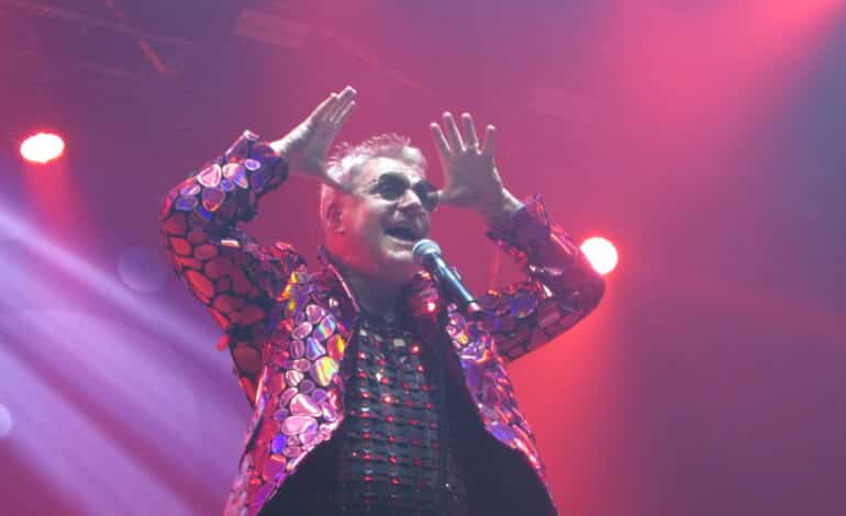 Andy Bell – Araújo Vianna