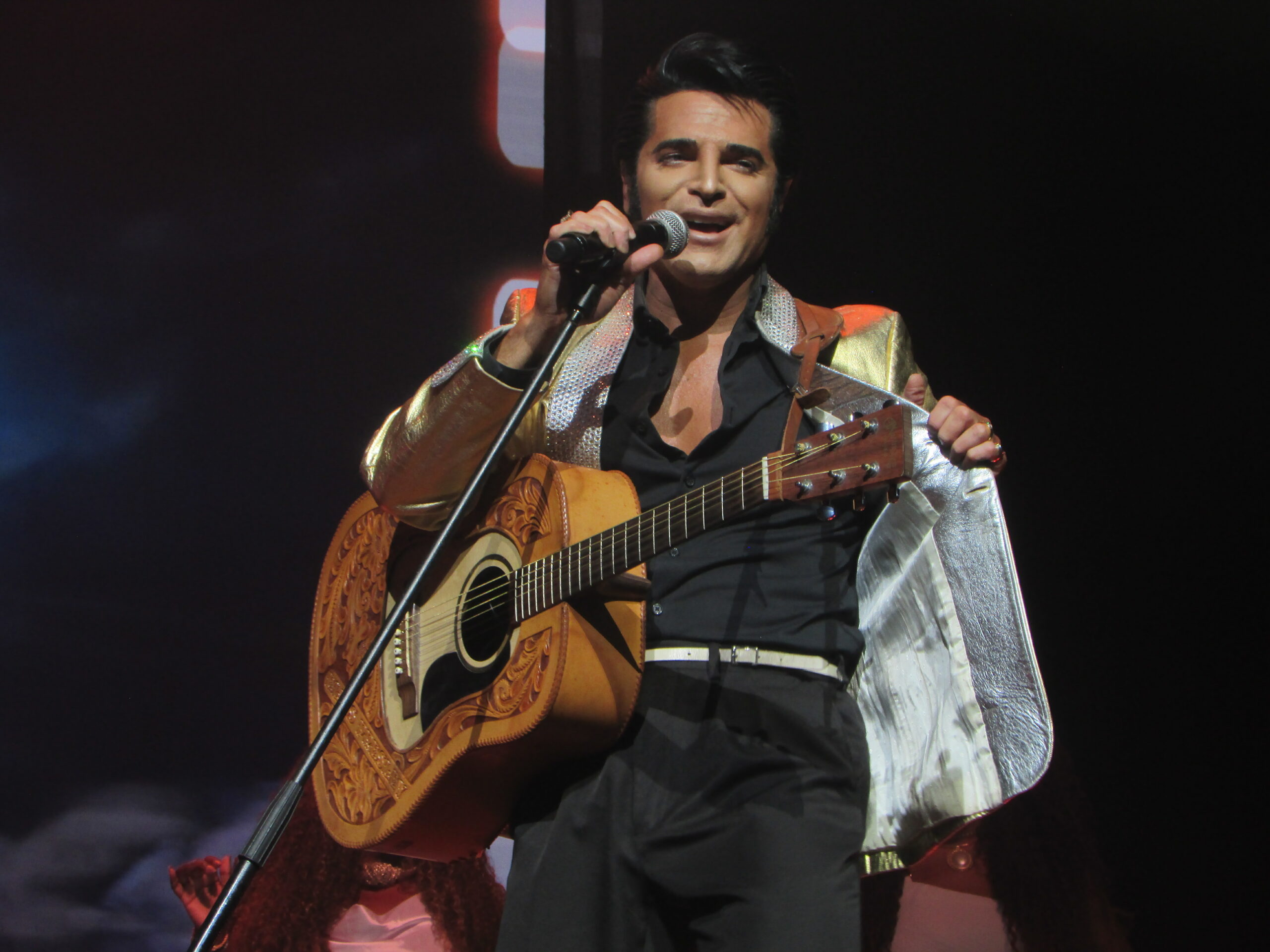 Elvis Experience com Dean Z – Araújo Vianna