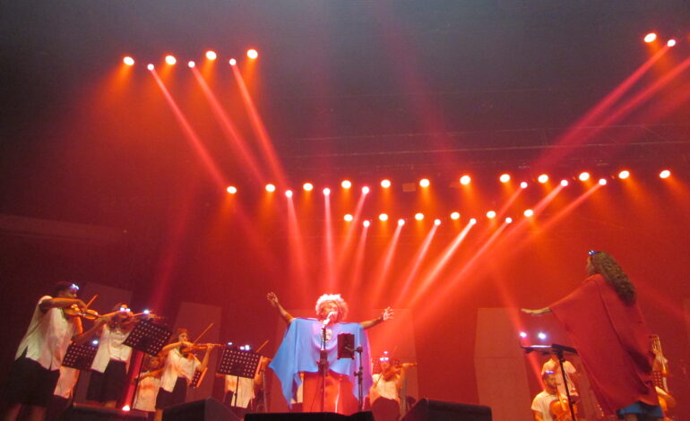 Chico César e Nova Orquestra – Aos Vivos 30 anos no Araújo Vianna