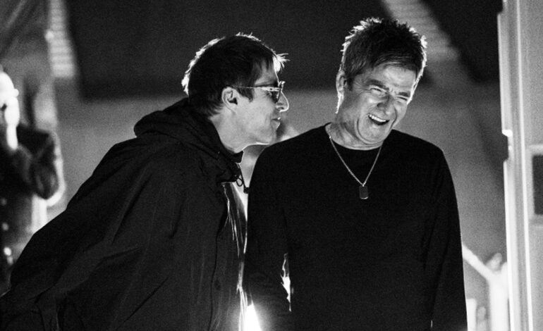 Crítica – Oasis: Don’t Look Back in Anger