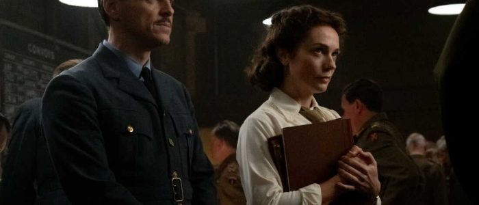 (L to R) Andrew Scott as "Captain James Stagg" and Kerry Condon as "Captain Kay Summersby" in director Anthony Maras' PRESSURE, a Focus Features release. Credit: Alex Bailey/Focus Features/STUDIOCANAL  © 2026 All Rights Reserved.